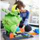 Hot Wheels City Global Nemesis TV, Dinosaurio Triceratops y lanzador de coches de juguete